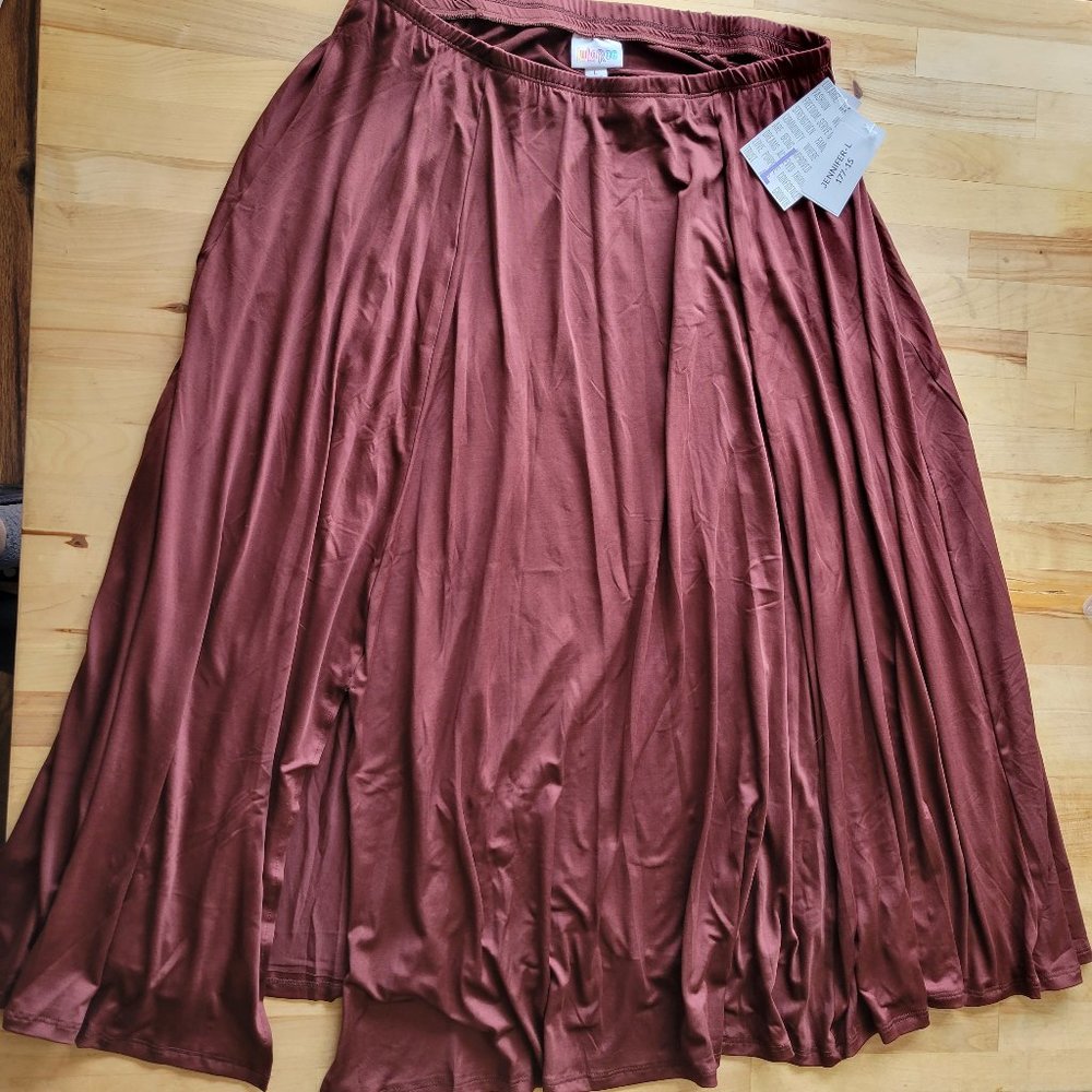 NWT - LLR L Maroon Jennifer Skirt